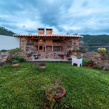 Sobreira Formosa O Palheiro - Vista Panoramica E Jacuzziゲストハウス エクステリア 写真