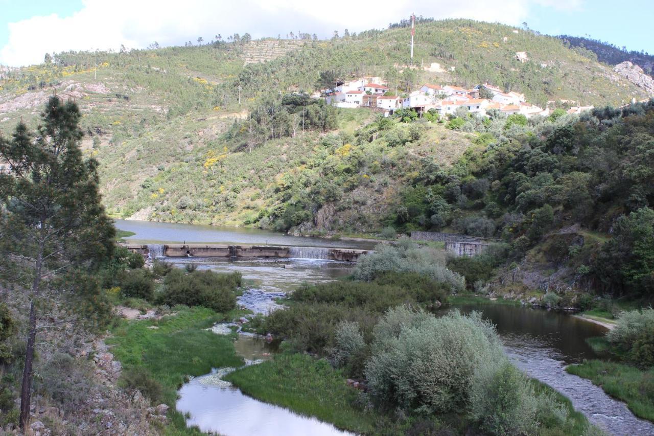 Sobreira Formosa O Palheiro - Vista Panoramica E Jacuzziゲストハウス エクステリア 写真