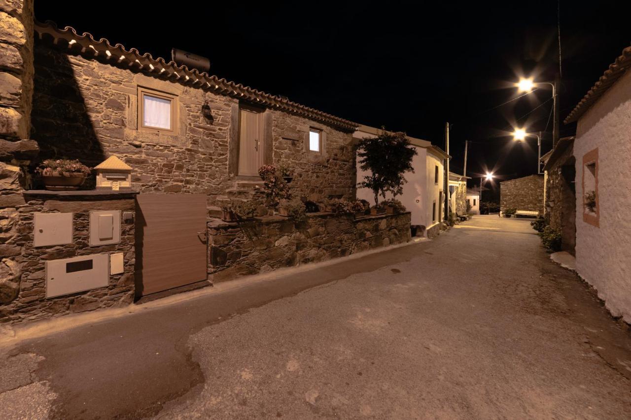 Sobreira Formosa O Palheiro - Vista Panoramica E Jacuzziゲストハウス エクステリア 写真
